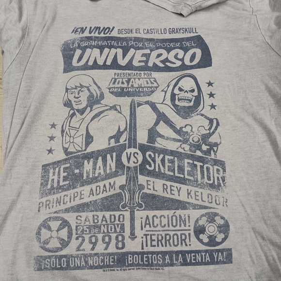 Gray Short Sleeve Tee with Vintage Graphic Design - Picture 4 of 12